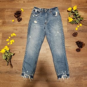 Abercrombie & Fitch High Rise Mom Jean